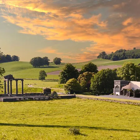 Loughcrew Courtyard House 펜션