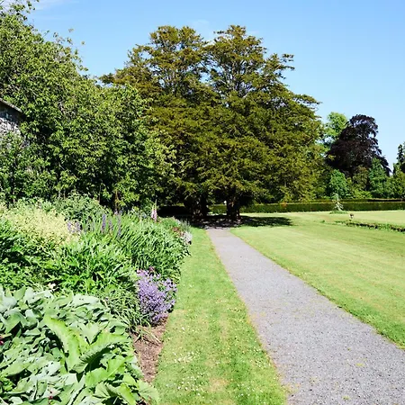 Loughcrew Courtyard House Дом отдыха